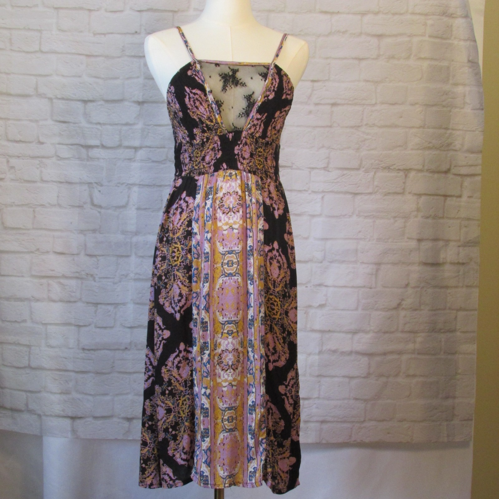 Free People Floral & Lace Midi Dress – EXCELLENT CONDITION – Size XS