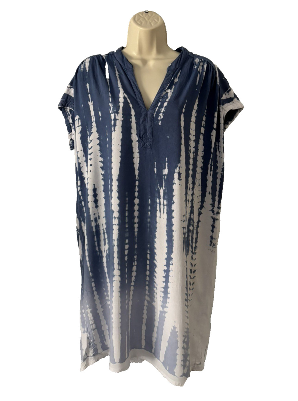 Sweet Magnolia Sz M Ombre Tie Dye V-Neck Short Sleeve Shift Shirt Dress Blue