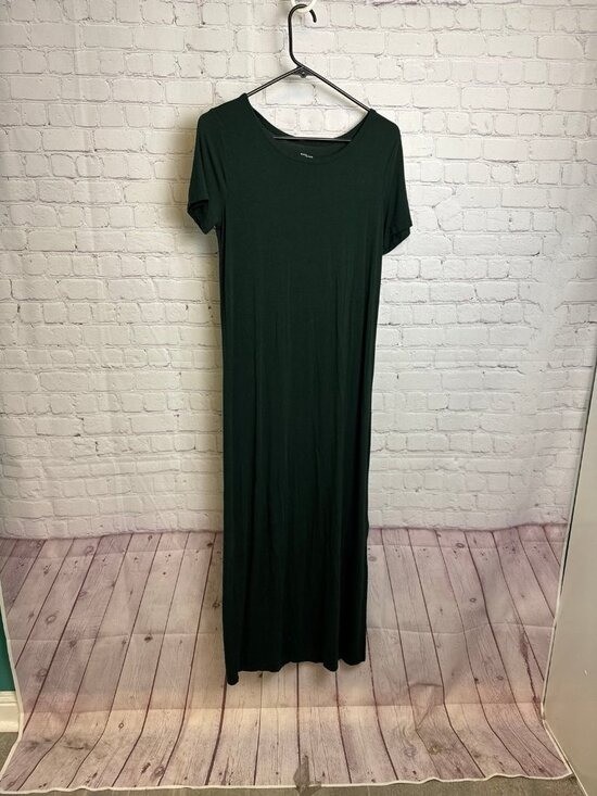 Daily ritual dark hunter green minimalist t shirt maxi dress medium coastal chic