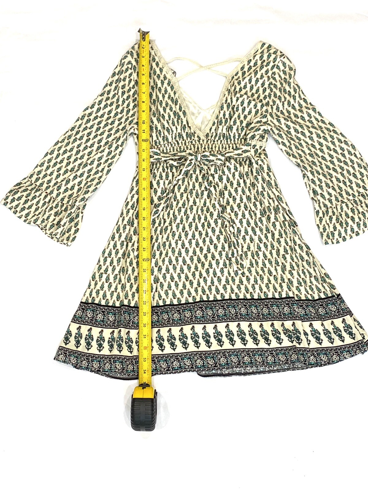 American Rag Sz L Boho Dress Paisley bell sleeves Ivory, Green, And Red Colors