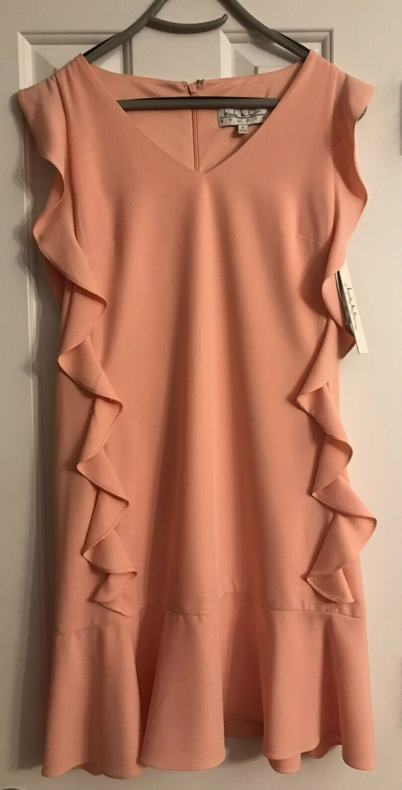 NWT Nicole Miller Womens V-Neck Front Ruffle Sides Peach Dress, 6! MSRP$78.00