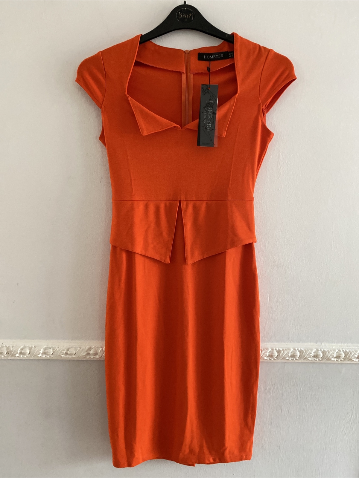 BNWT Sz 8 Unusual ORANGE Korean Asian Suit Dress Stretchy slimming tummy draped