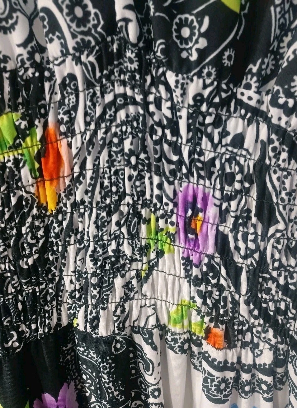 Maxi Dress No Labels 60″ Long From Shoulder Floral Paisley Graphics (See Pics)
