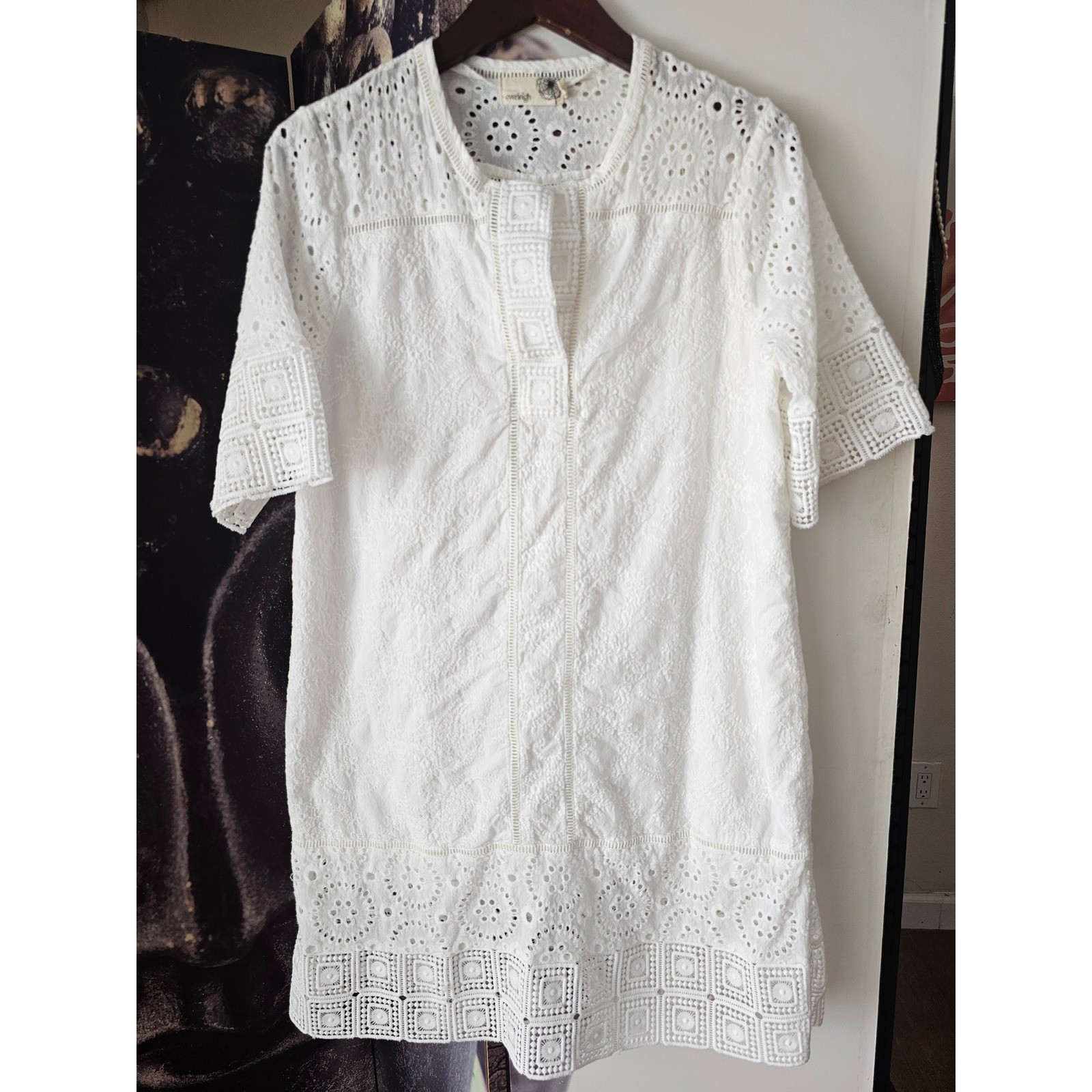 Everleigh Eyelet Embroidered Shift Dress Women’s Medium White Short Sleeve
