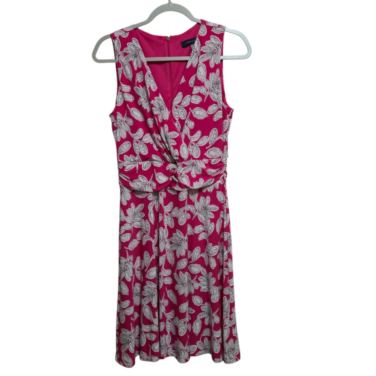 Tommy Hilfiger Dress Size 6 Leaf Pattern Hot Pink Black White Ruched Waist NEW