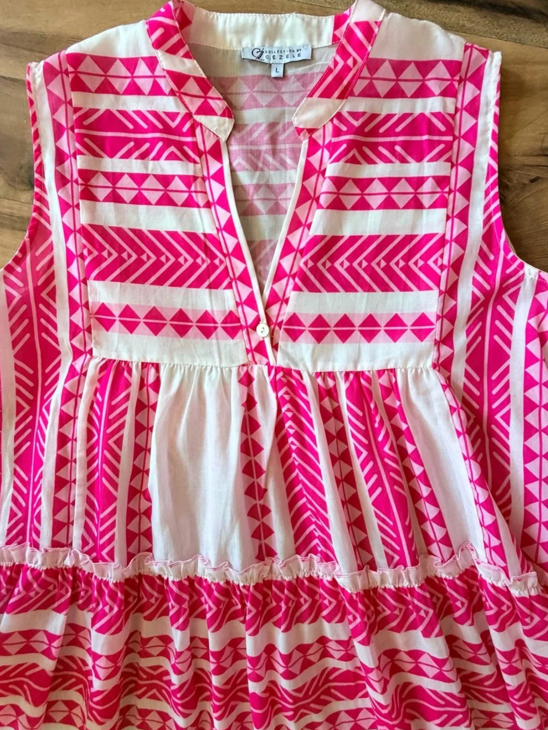 Cezele Sleeveless White Maxi Dress with Neon Pink Geometric Print