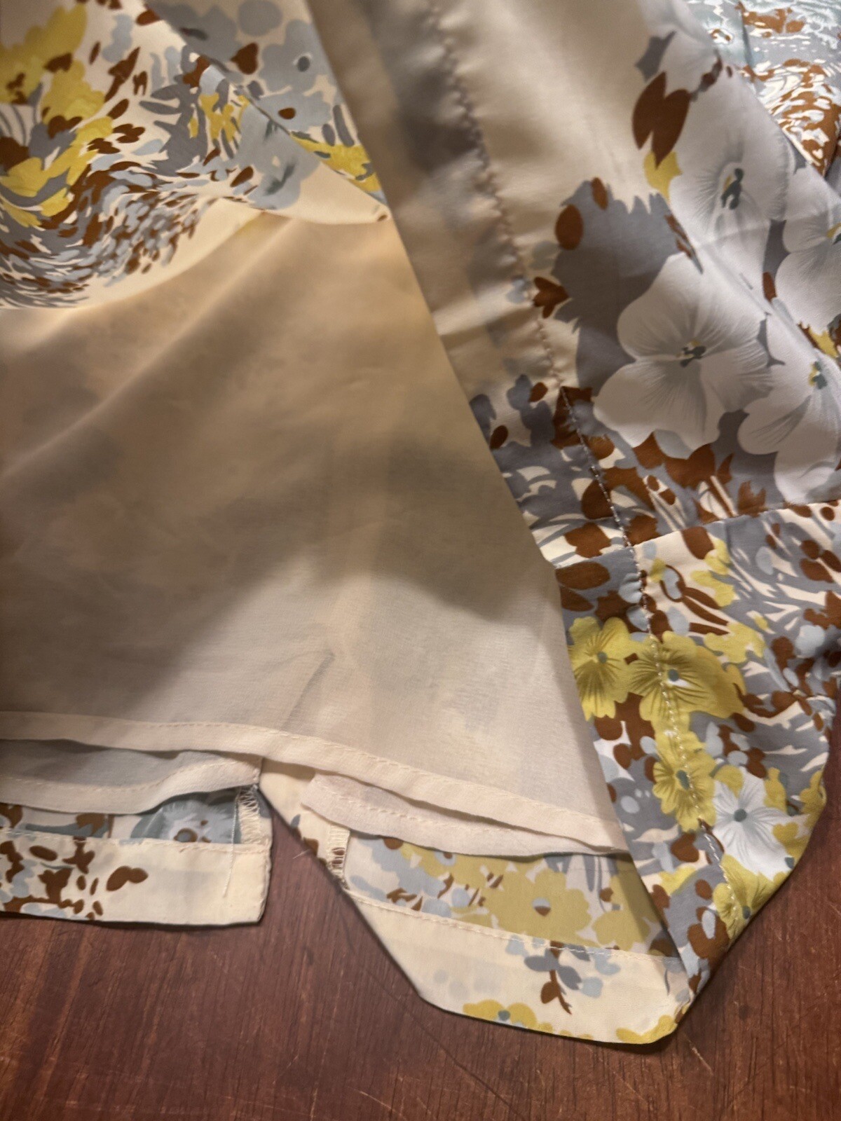 Darling Dress Adjustable Tie Waist Zippered Back V Neck Gorgeous Floral Size L