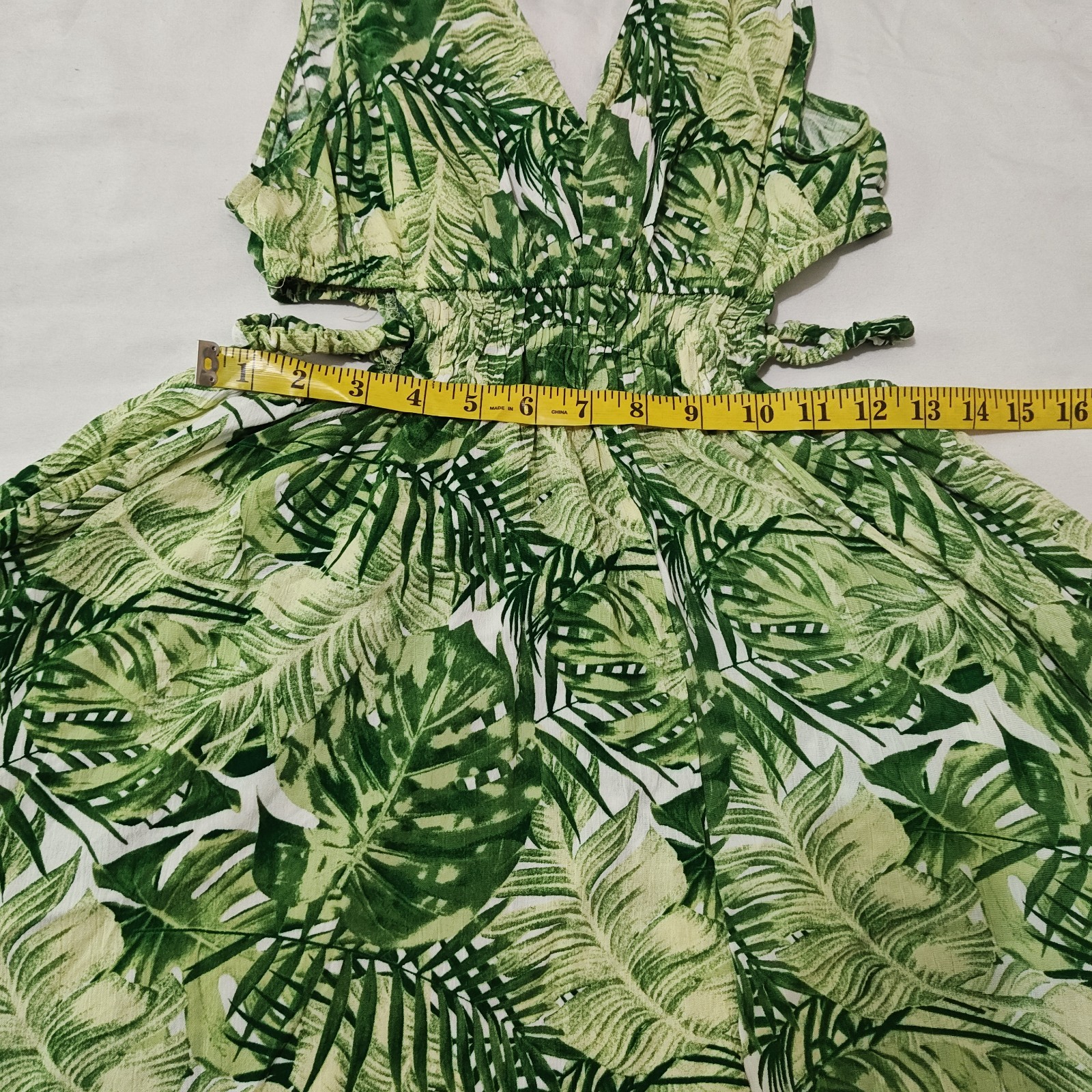 Justify Fit & Flare Mini dress Cut Out Waisted Women’s Size Medium Green Stretch