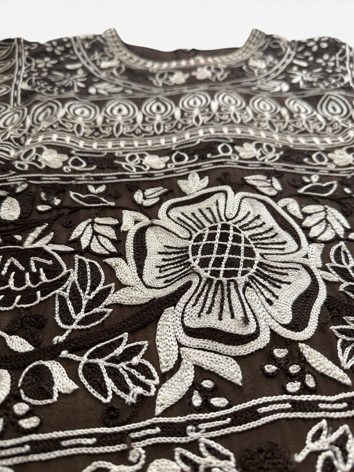 Archival 2004 Naeem Khan Fully Embroidered Silk Shift Dress Circa 2004