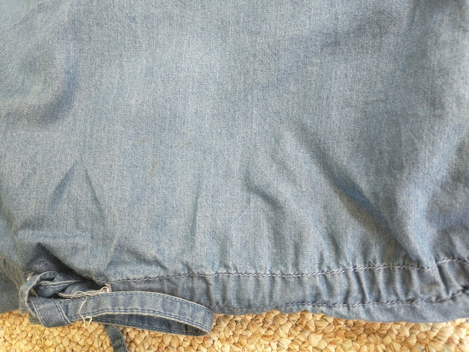 Chambray Cotton Tencel Split Neck Dress with Tie Waist size SMALL