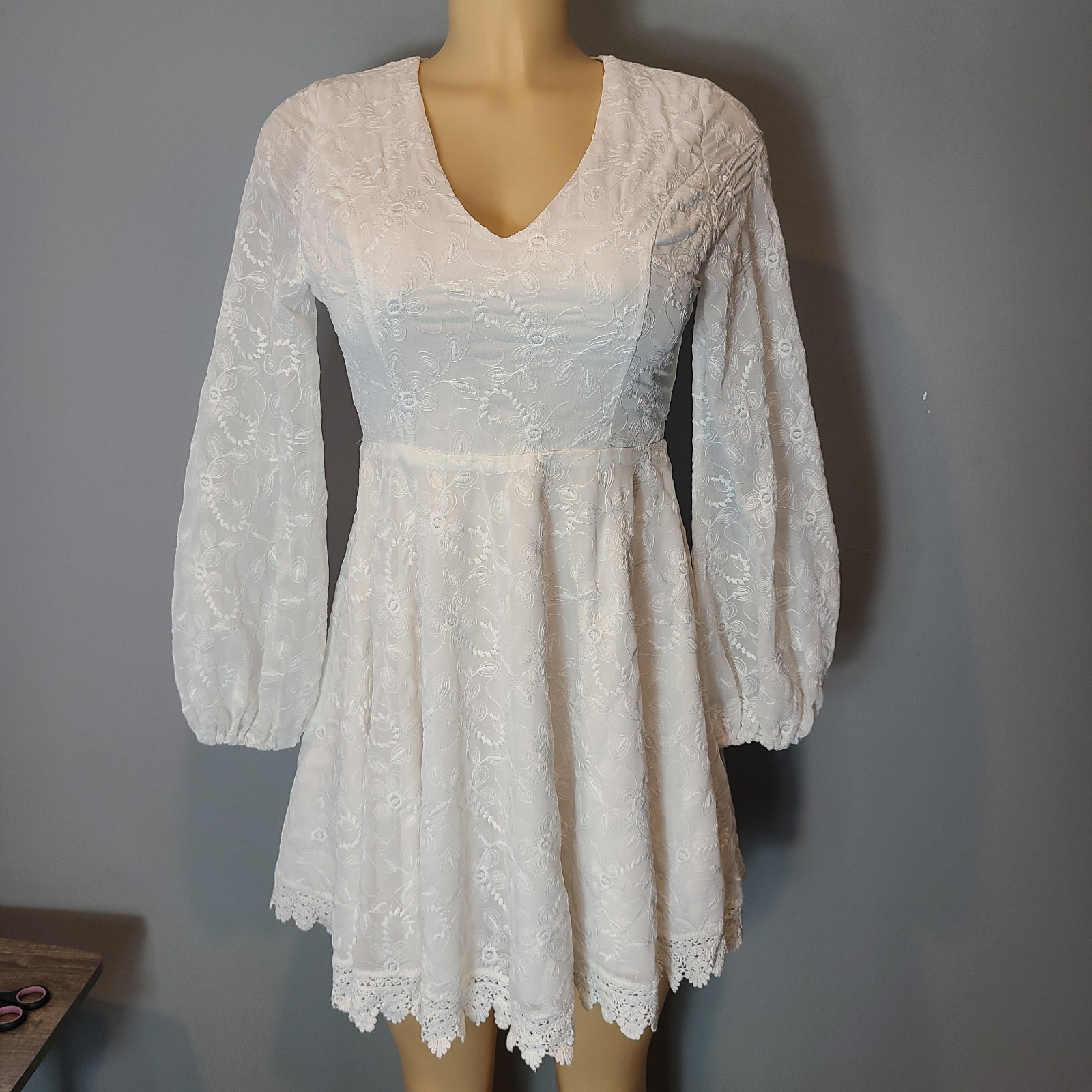 White Floral Lace Crochet Mini Dress Size XS Resort Wedding Beach 70s Party Boho