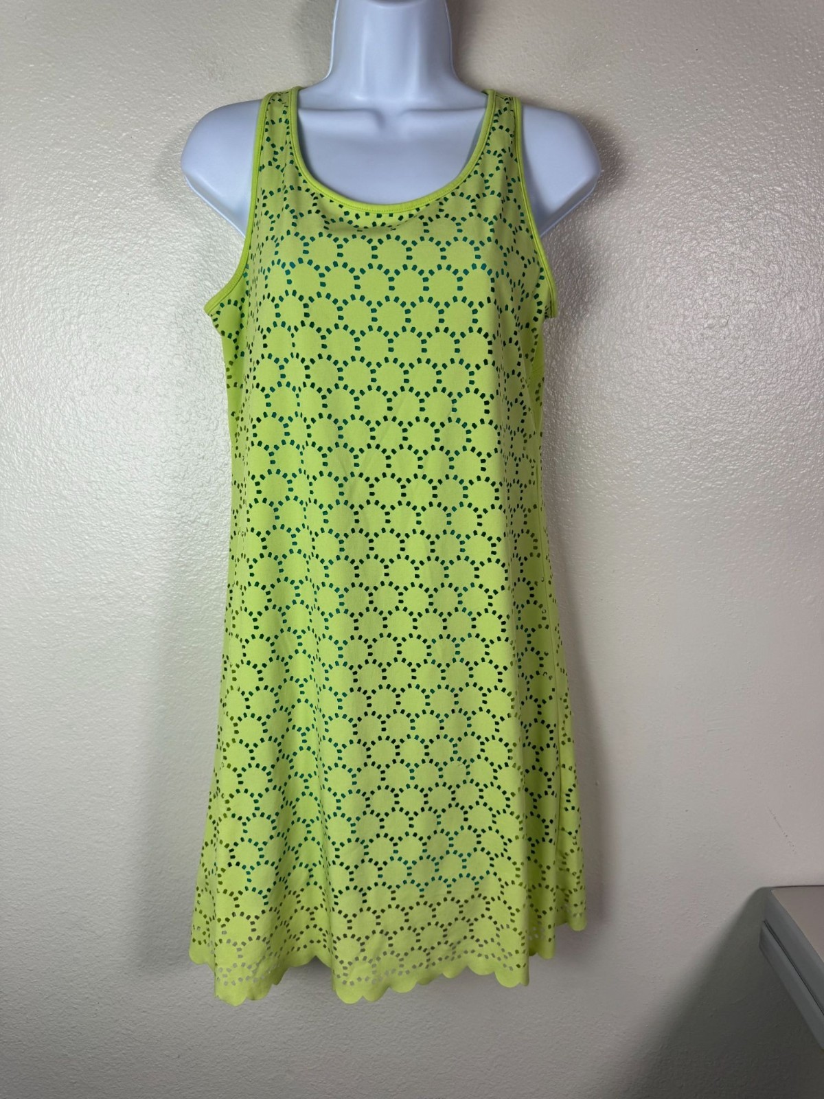 Tittle Nine Green Sleeveless Laser Cut Scalloped Hem Dress Size Small Lightweigh