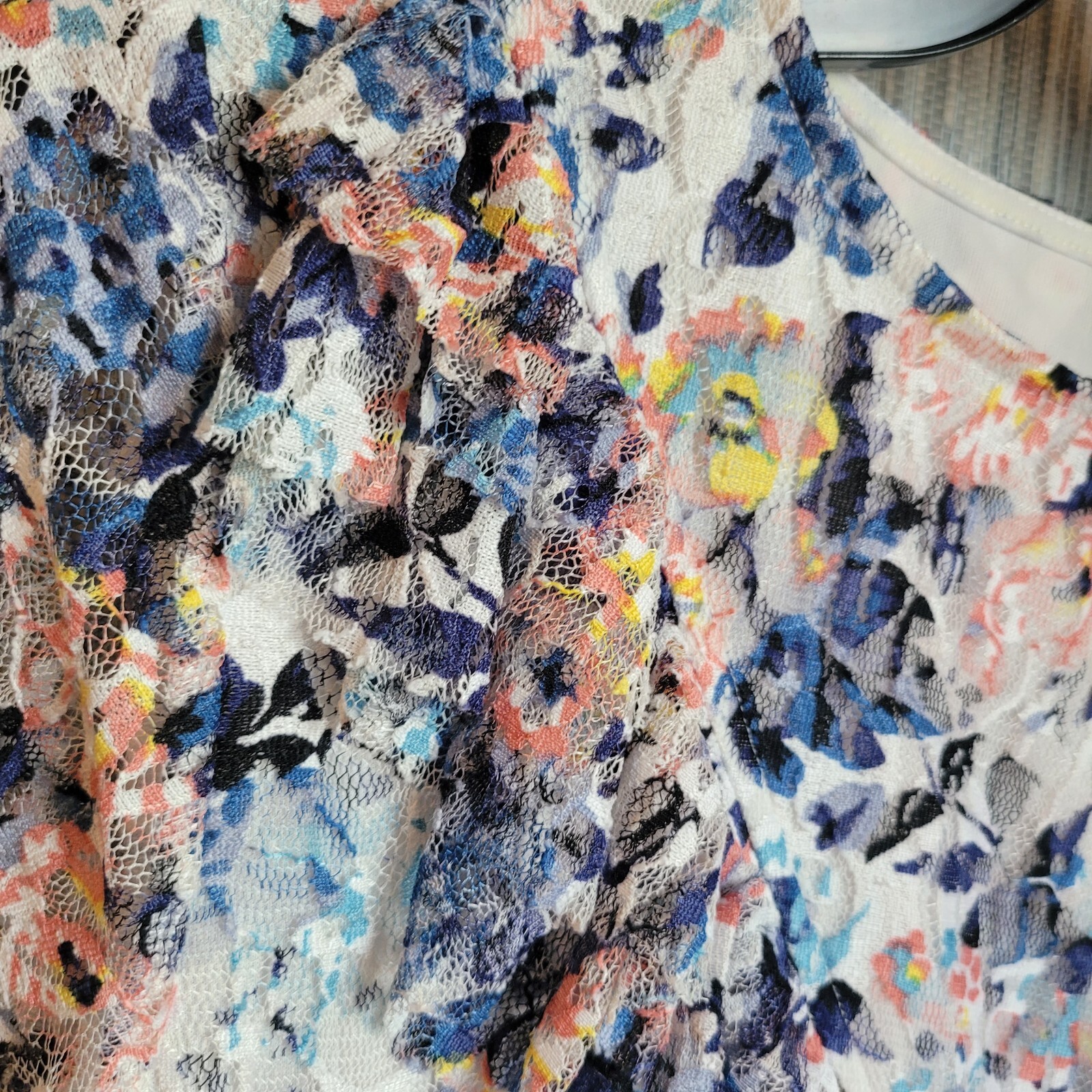 NWT Women Abstract Round Neck Pullover Slip On Floral Dress Short Size Medium