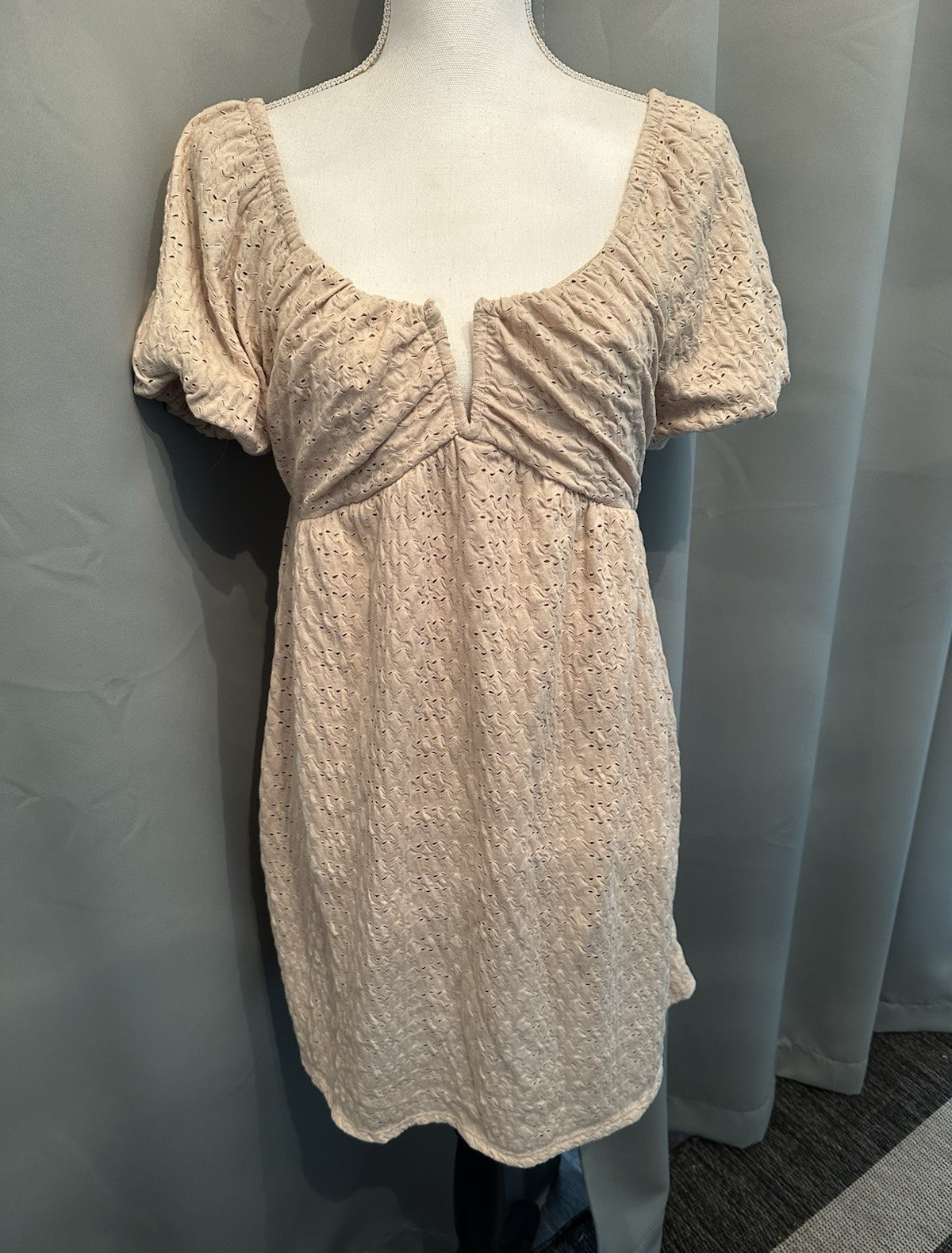 Urban Romantics Women’s Beige Eyelet Knit Square Neck Puff Sleeve Mini Dress M