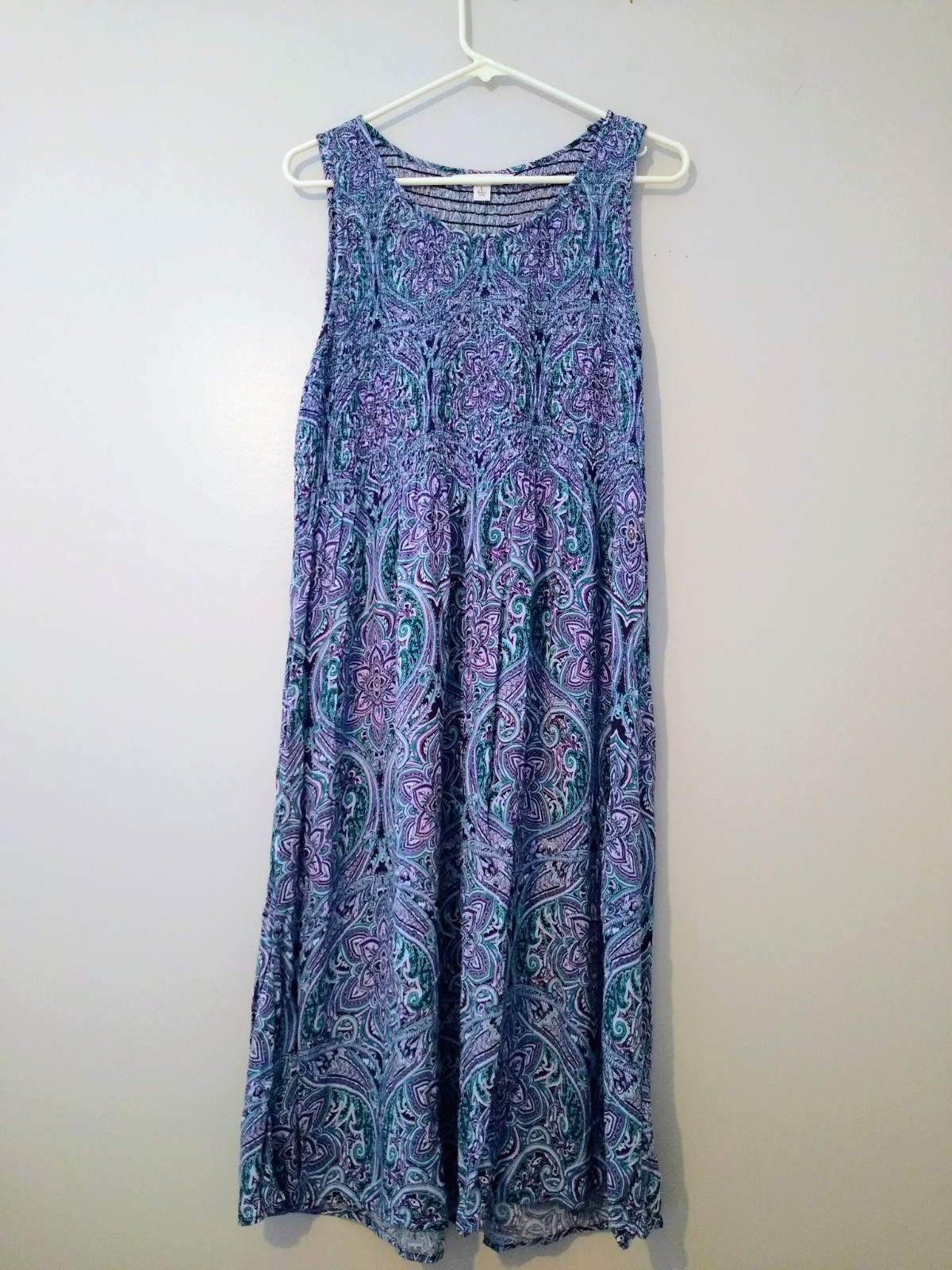 Croft & Barrow Midi Sundress L Blue Purple Paisley SmockingScoop Neck Flowy Boho
