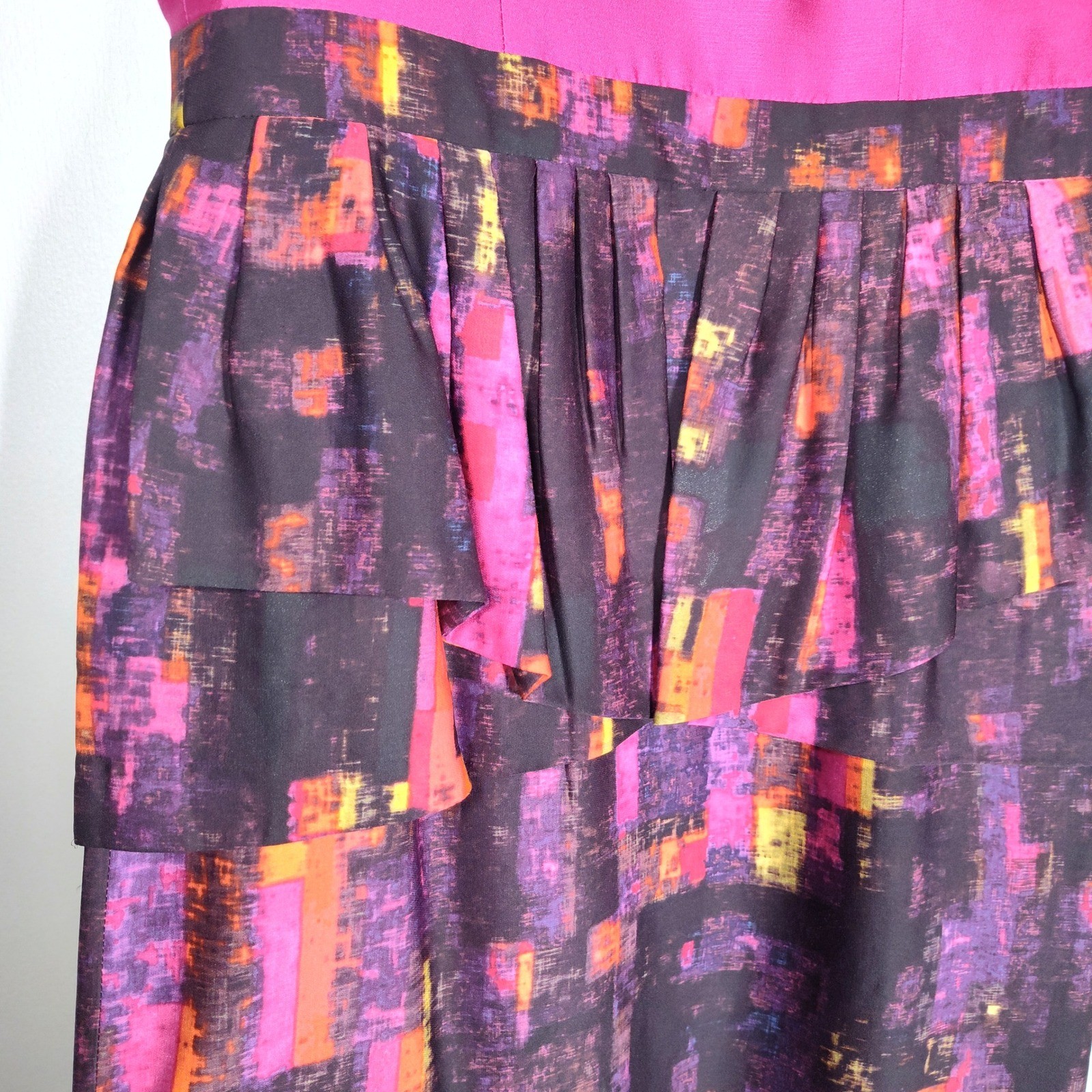 Shoshanna Fuchsia Pink Abstract Print Peplum Silk Blend Sheath Dress Size 2