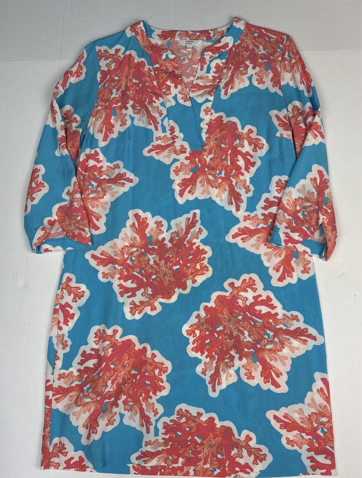 Crown & Ivy Women Size 4 Dress Blue Coral Reef Shift Rayon Light Beach Casual