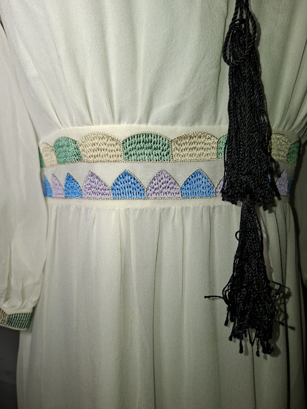 Anna Sui Silk Embroidered Boho Dress Ivory Mini 70s Style Tassel Tie