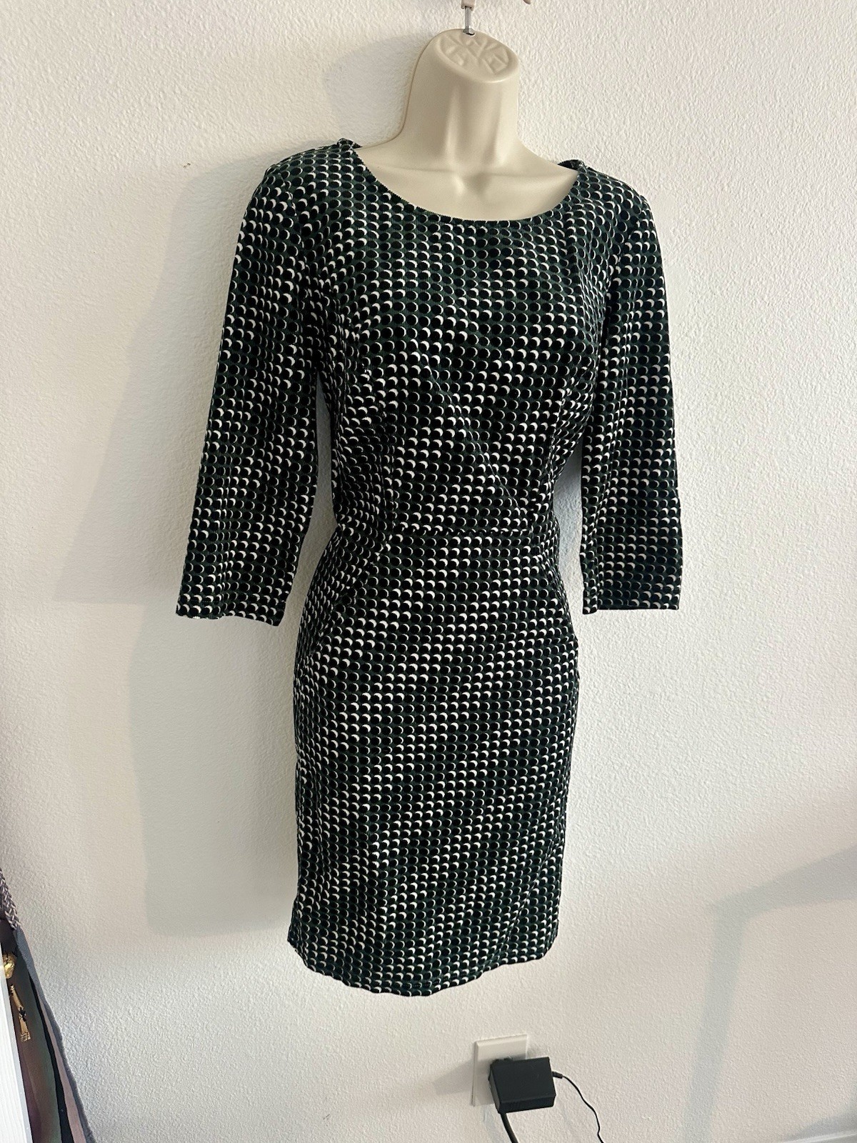 Boden Knee Length Sheath Pencil Dress Green Black Corduroy 3/4 Sleeve Retro Sz 4