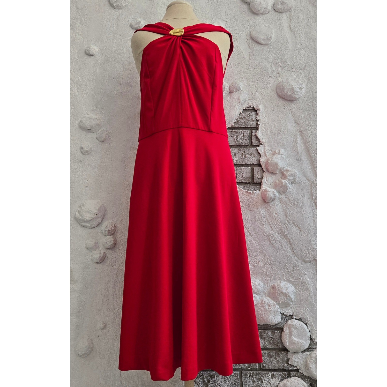 Elegant Red Halter Midi Dress with Gold Hardware Accent A-Line Formal Dress