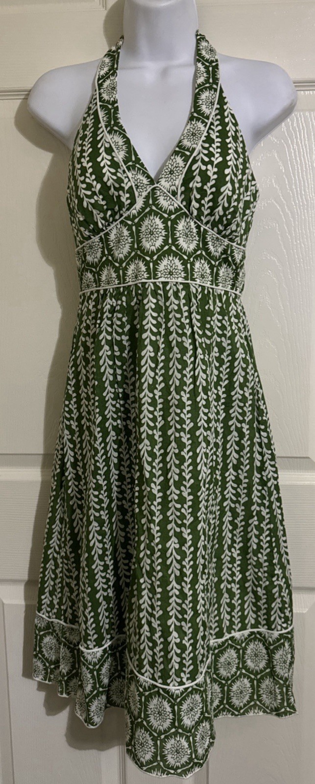 Vintage Bra Insert Halter Dress Lined With Zipper Green Pattern By TRIXXI Size 3