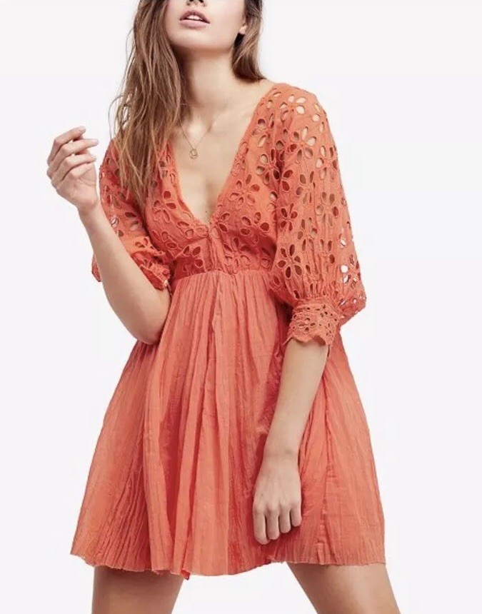 NEW Free People ONE Belle Note Eyelet Mini Dress Size XS Clay Z211-8