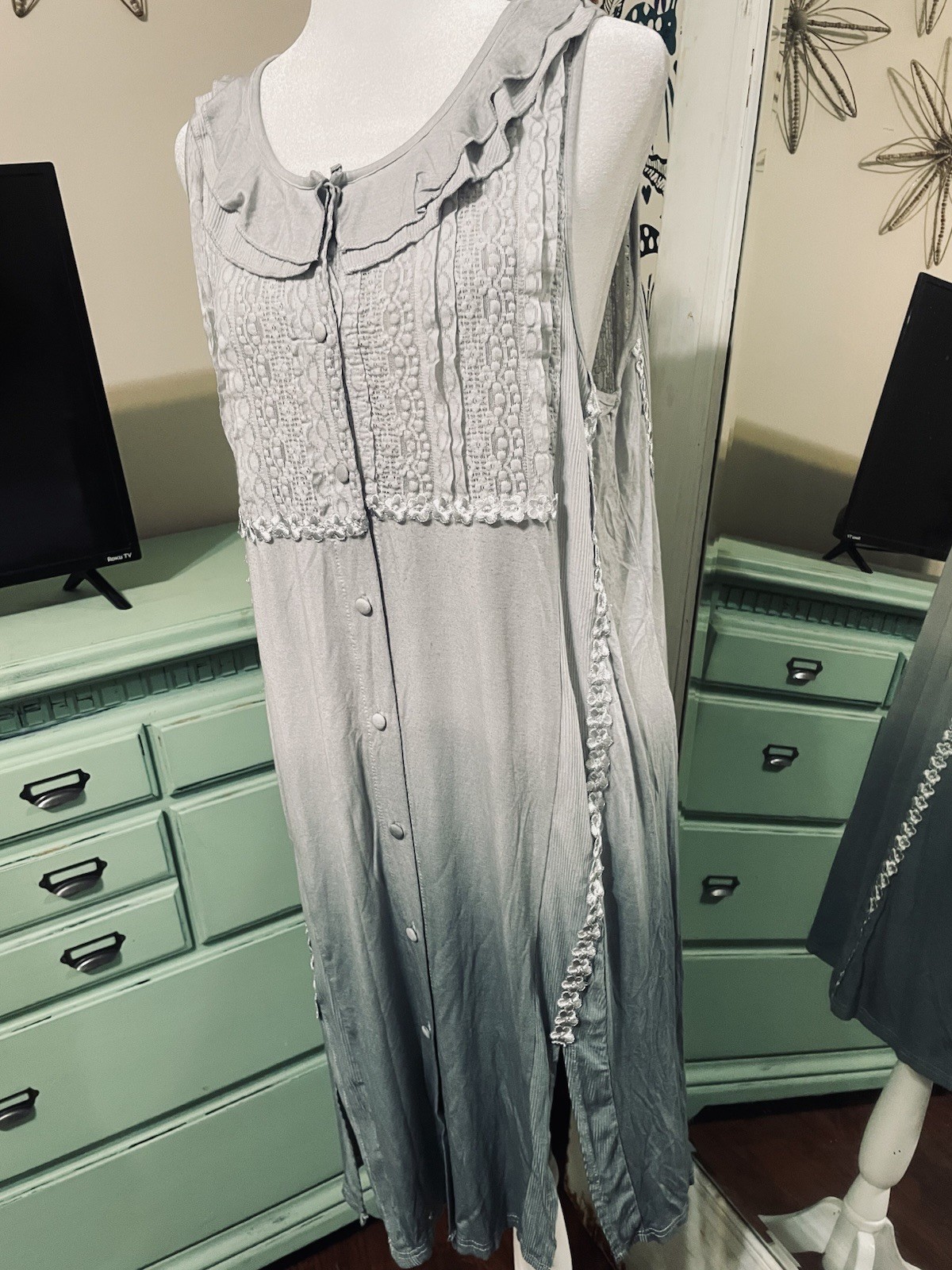 POL Boho Lace Trim Ruffle Tunic Tank Top Dress Gray Women’s Large Sleeveless