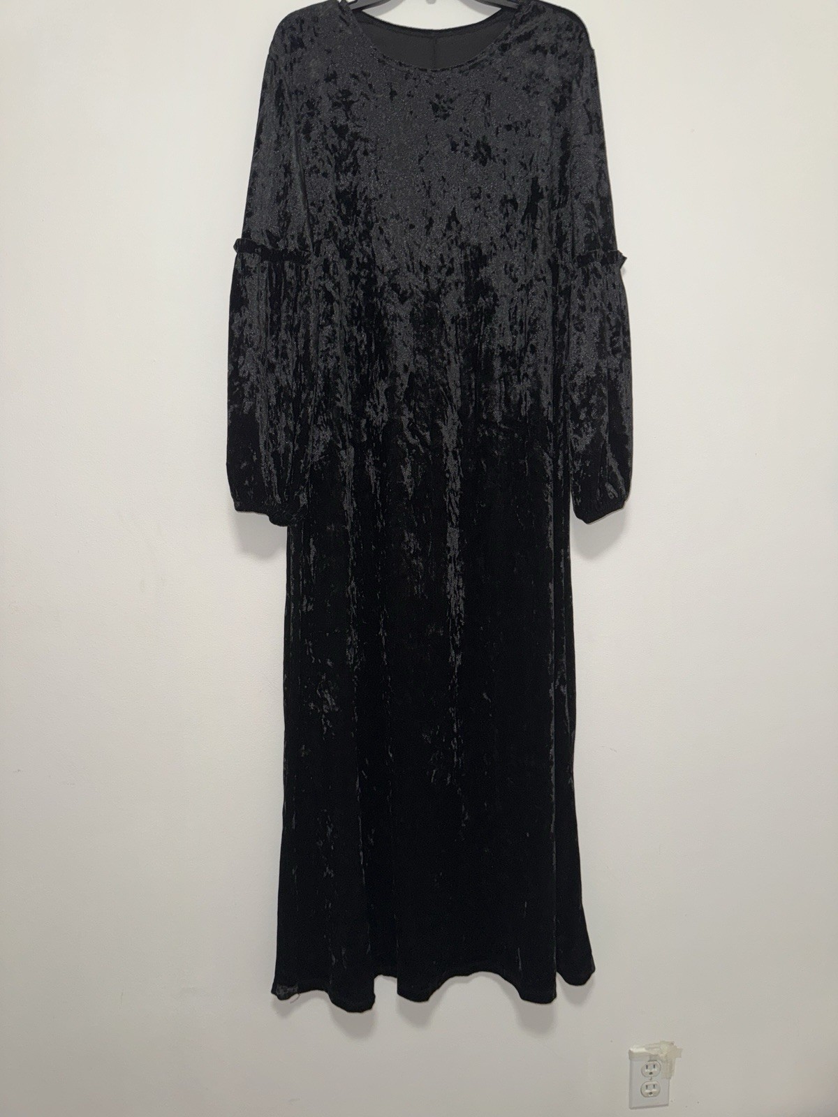 Over Size autumn & winter solid color velvet slim long sleeve black Dress (L/XL)