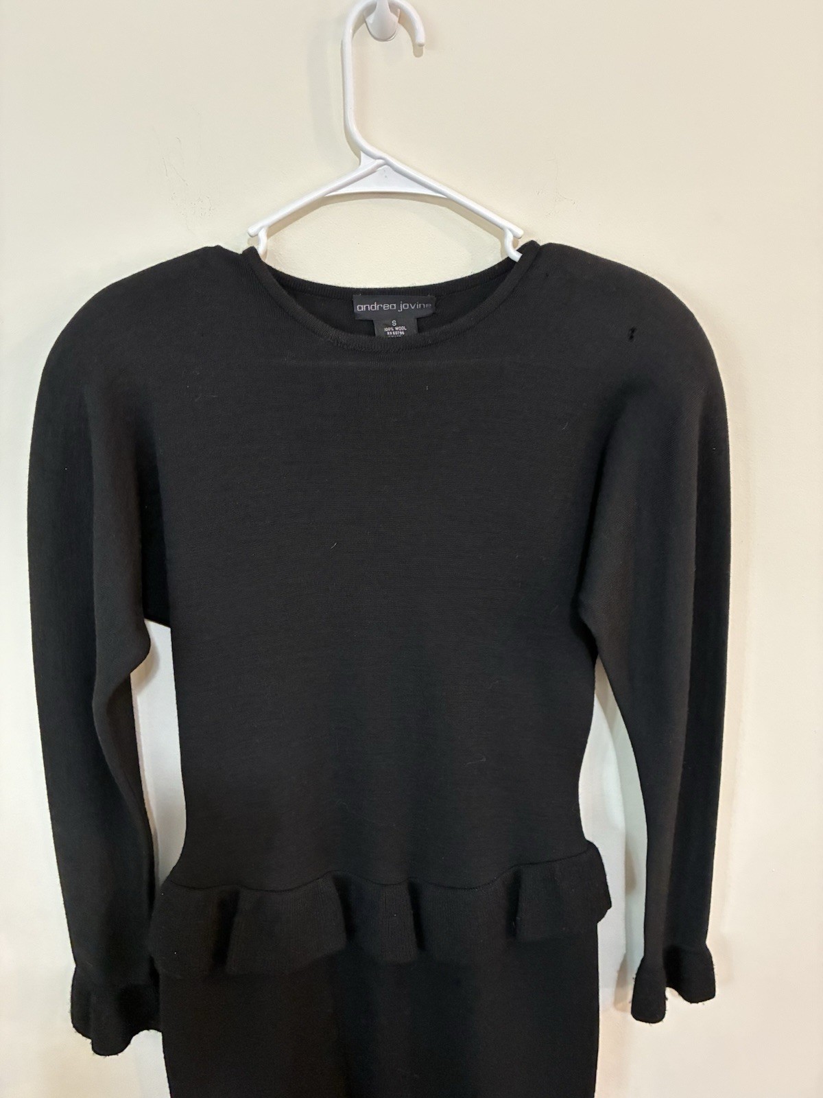 Andrea Jovine Long Sleeve Ruffle Knit 100% Wool Midi Lux Padded Sheath Dress S