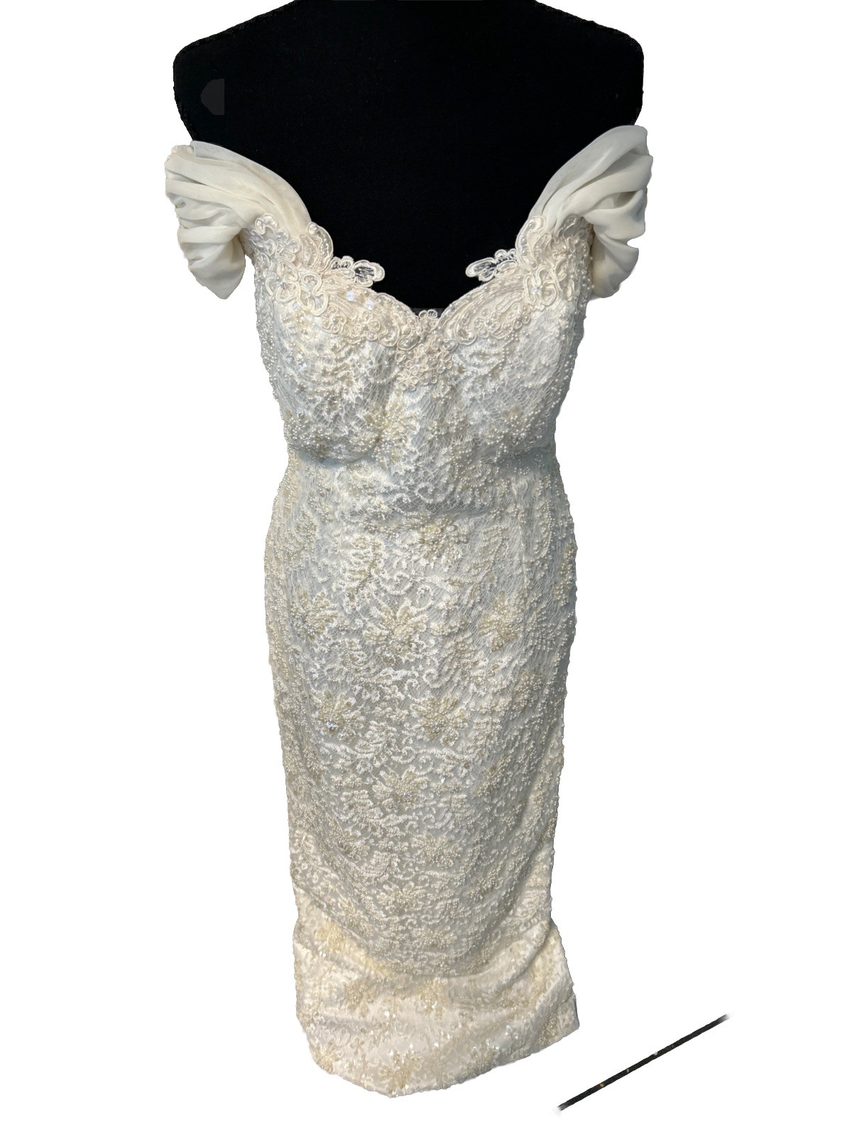 Vintage Alfred Angelo Classic Off the Shoulder Wedding Dress / 10