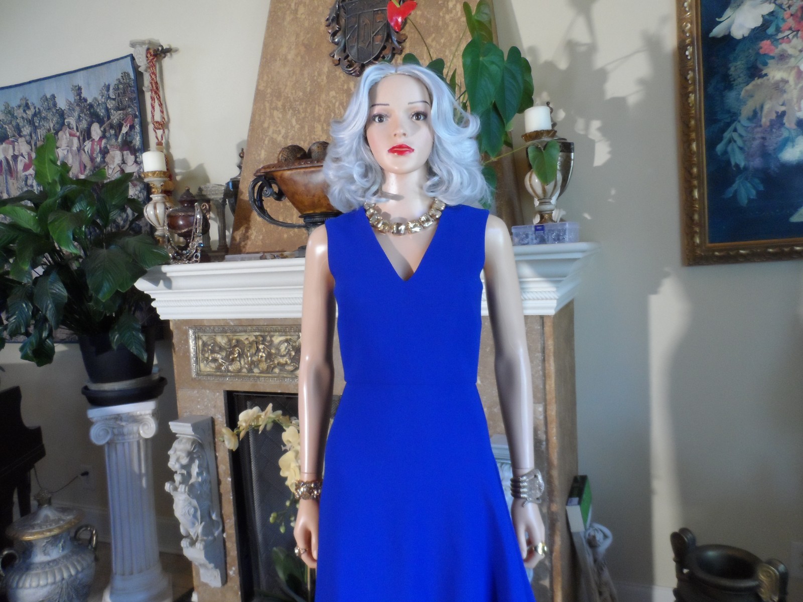 Roland Mouret Cobalt Blue Asymmetric Hem V-Neck Sheath Dress – Size US 2