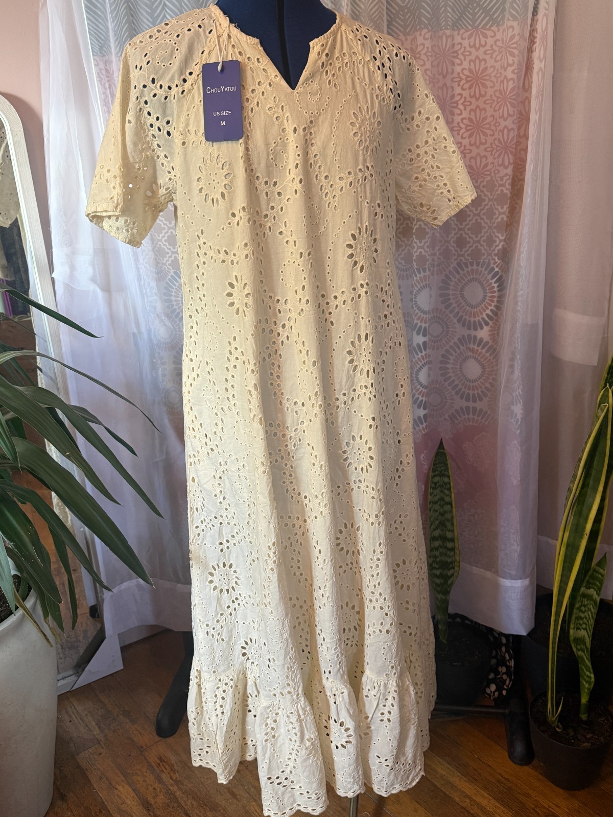 NWT CHOUYATOU Size Medium eyelet lace Ruffle Hem Midi tunic dress with pockets