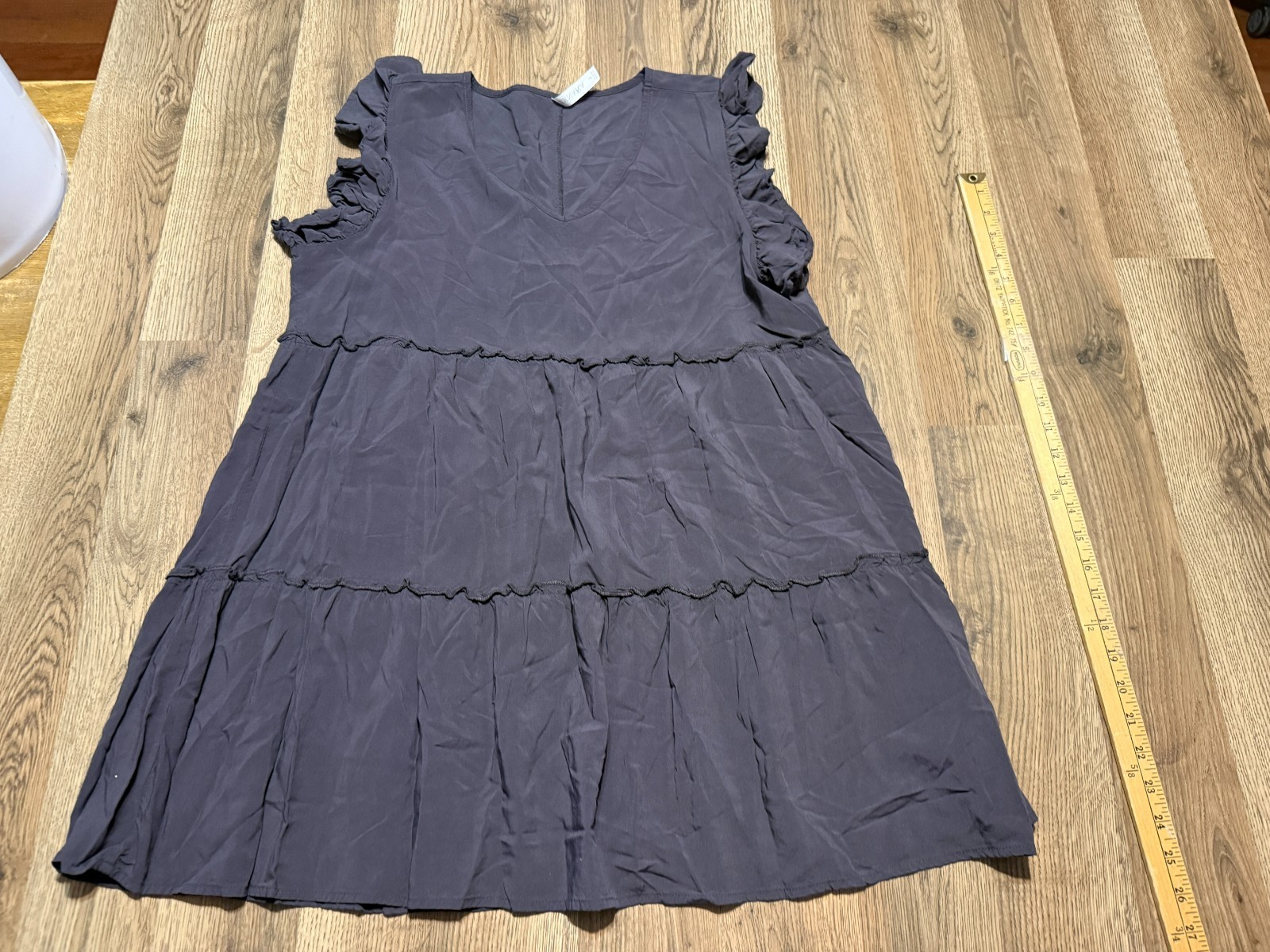 Zenana Dress Women’s Size Large Gray V-Neck Short Sleeve Shirt Dress Tiered