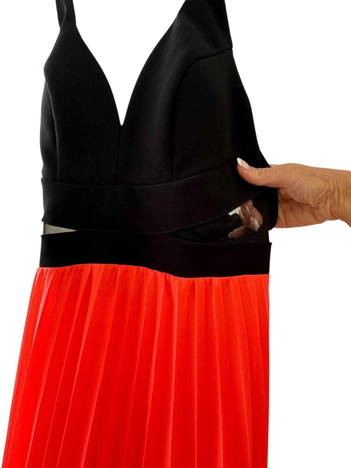 Crystal Doll Black & bright Red Pleated Chiffon Maxi Dress Cut Out Zip Size S