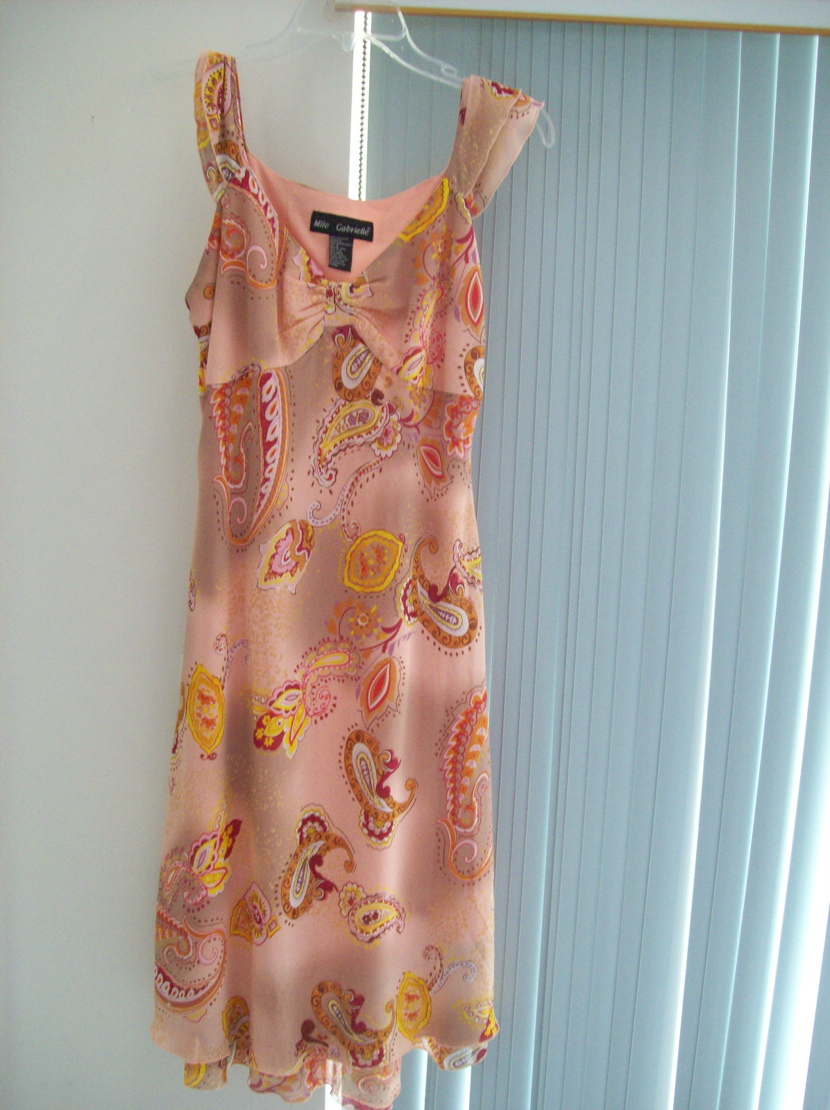 Woman’s Geometric Print Dress by Mlle Gabrielle. Size 6 100% Polyester NWOT