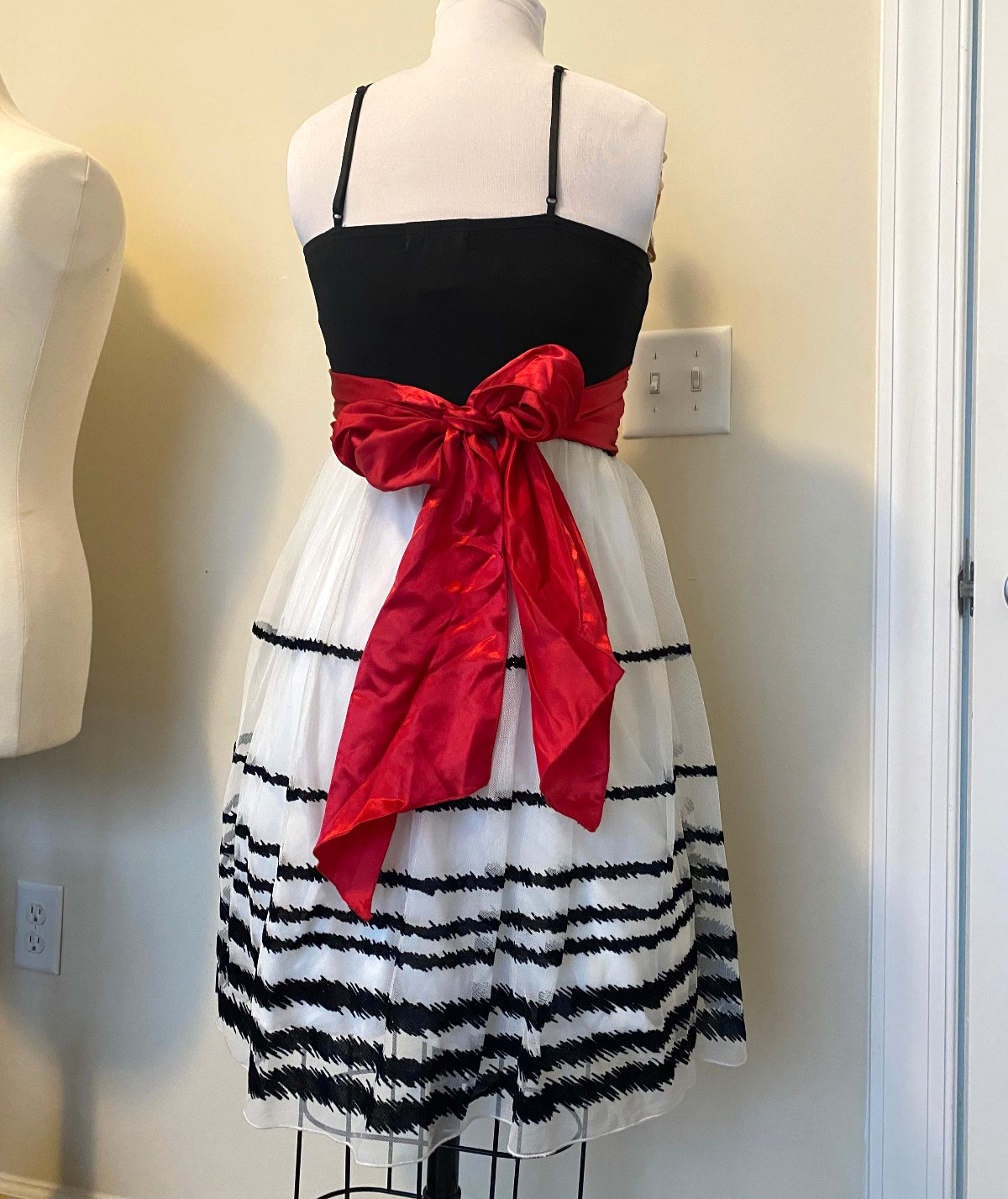 Trixxi vintage 2006 Y2K Sears black and white striped dress, small