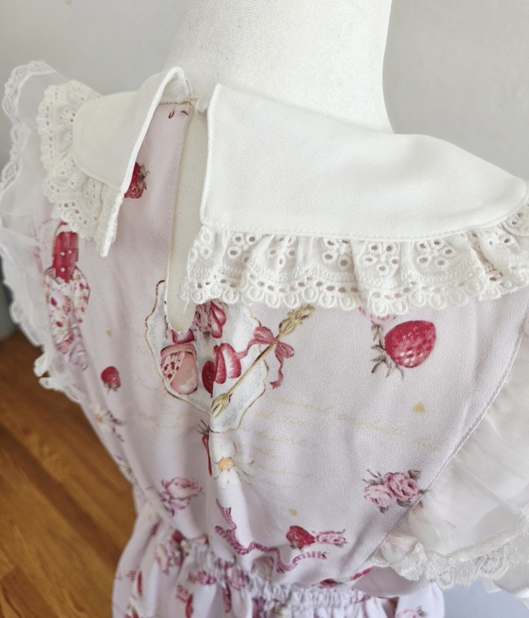 LIZ LISA Strawberry Tea Party Pink/White Patterned Women’s One-Piece Dress Japan