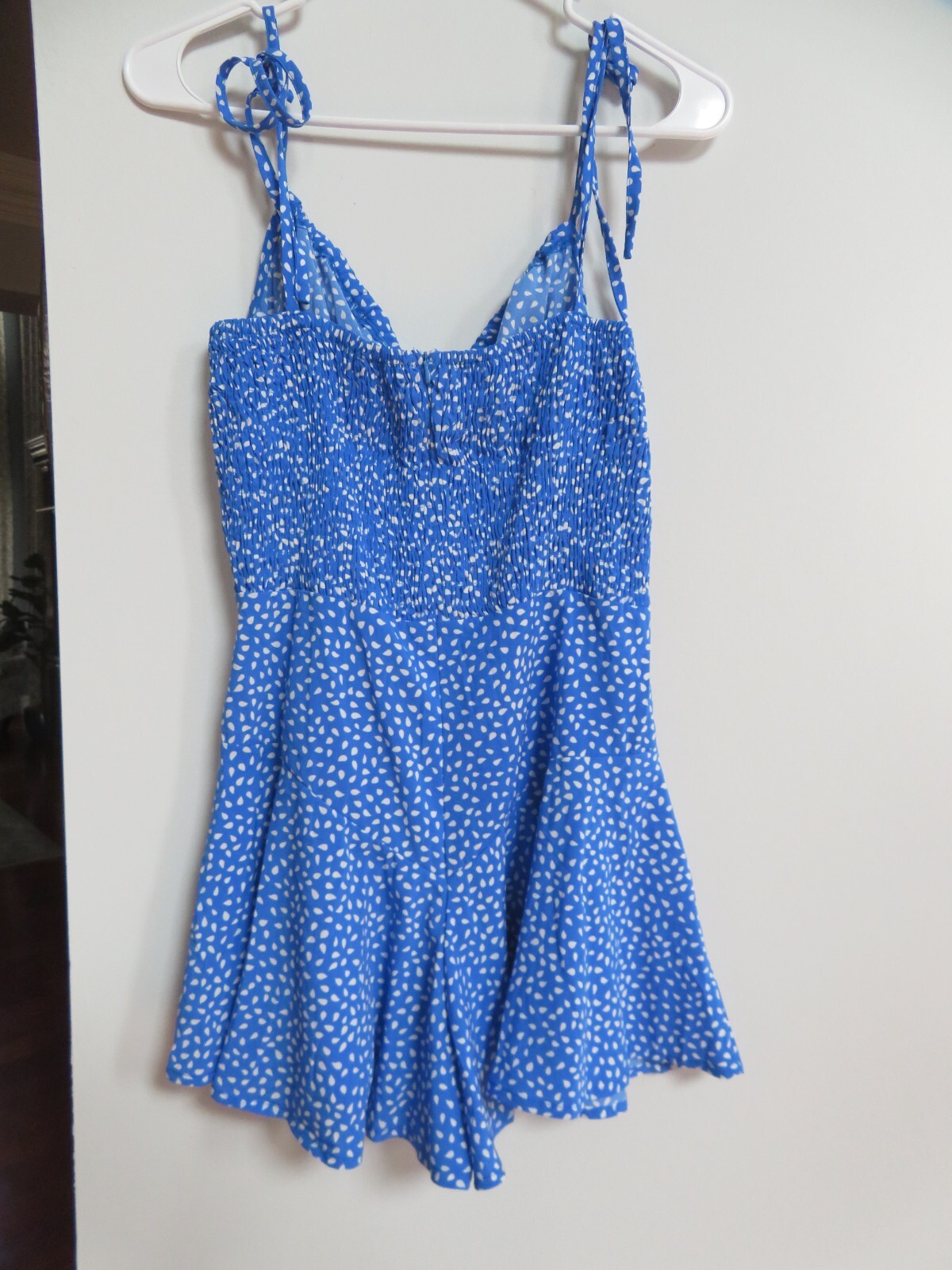 BLUE AND WHITE ROMPER/SUN DRESS SIZE: SMALL