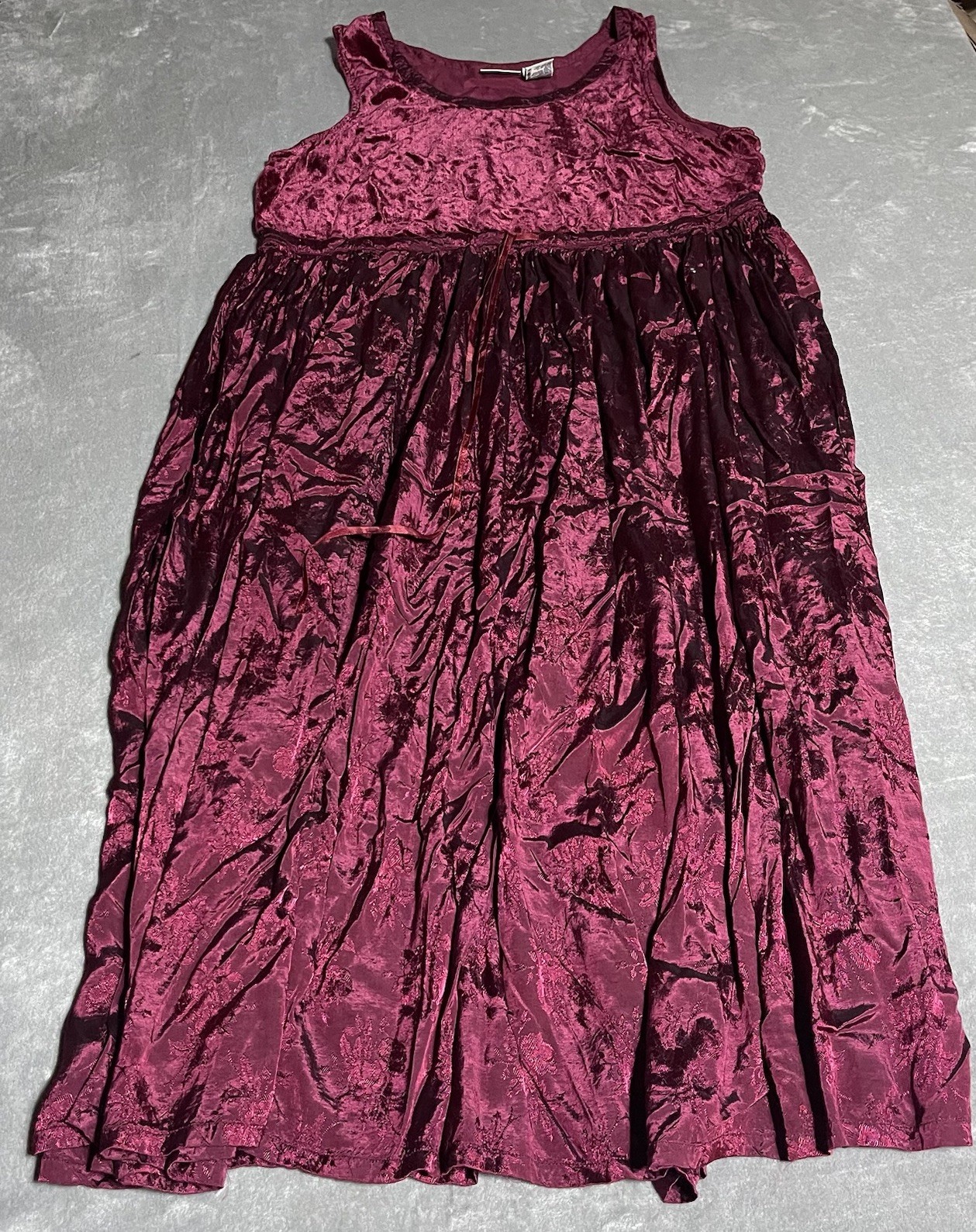 Vintage White Stag Maxi Dress Womens XL Burgundy Stretch Velvet Whimsigoth Witch