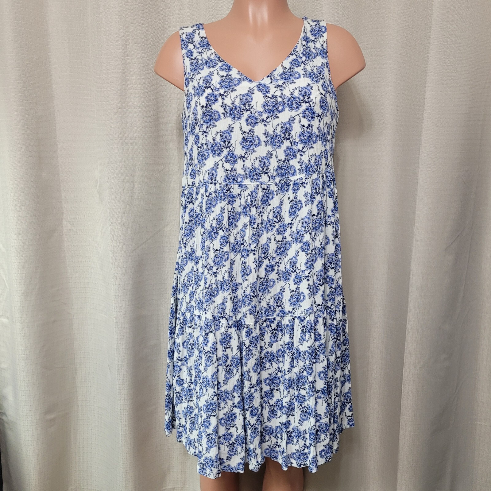 Rachel Ashwell Sleeveless Knee Length Shift Dress Women’s Sz XS Blue Floral NWT
