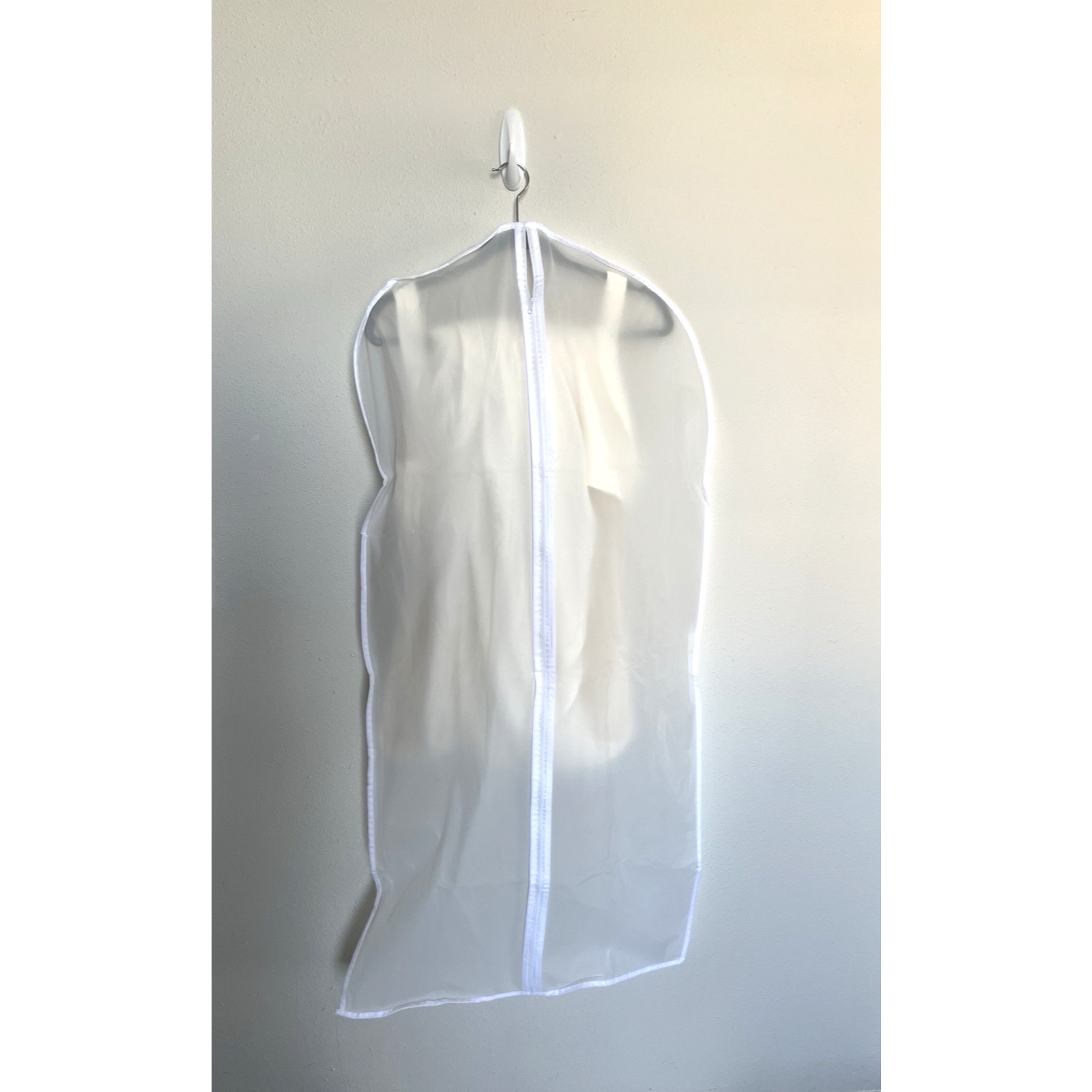 Reformation Lecce Wedding Bridal Gown Size 8 Ivory Train Sweetheart Neckline