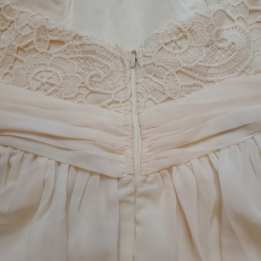 Saved By The Dress Beige Crochet Maxi Dress Woman Small Lace Top ZipUp Back NWT
