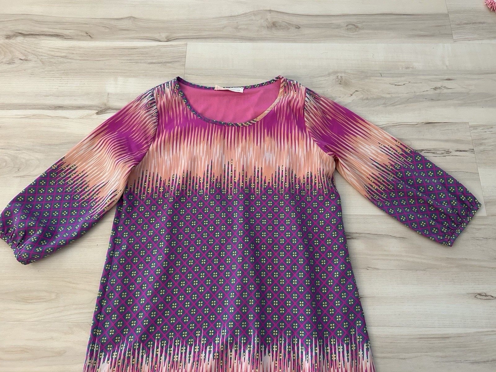 Peach Love Cream Geometric Print Shift Dress Medium Pink Boho 3/4 Sleeve Tribal