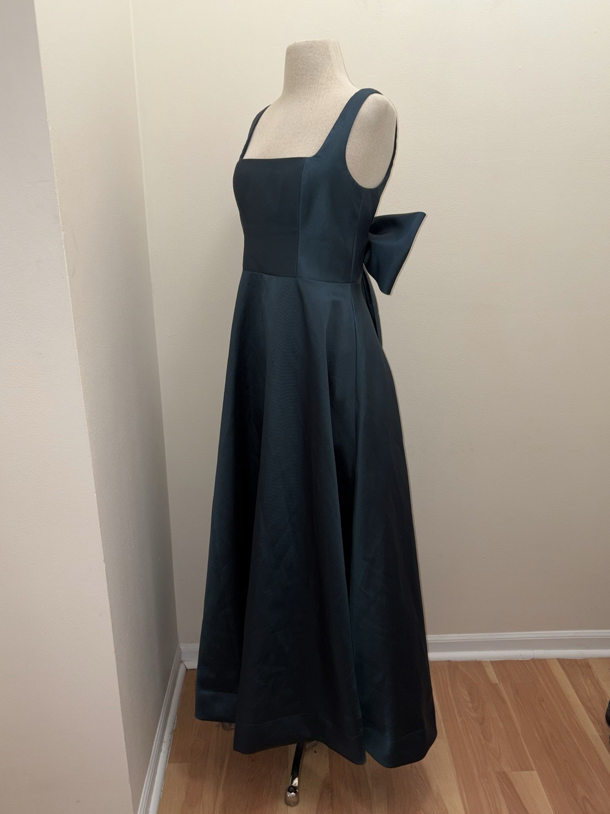 Dessy Collection Green Statement Bow Back Maxi Dress Size 6 Small Formal Elegant