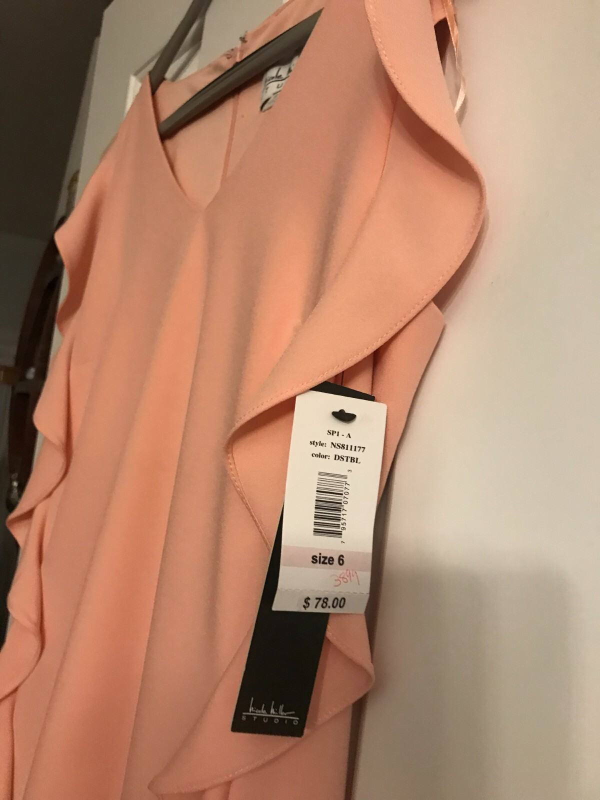NWT Nicole Miller Womens V-Neck Front Ruffle Sides Peach Dress, 6! MSRP$78.00