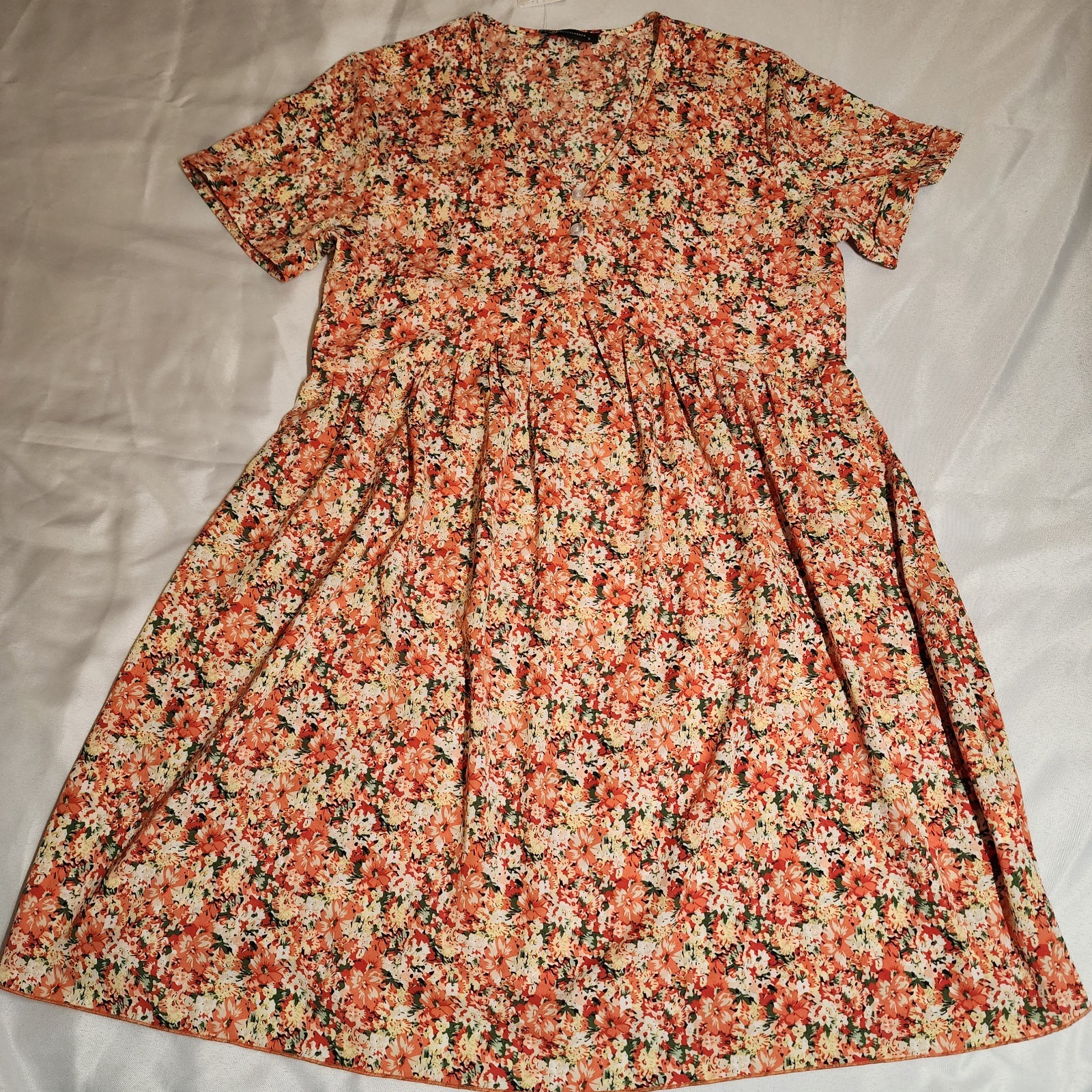 Pretty Garden Dress Bright & Fun Floral Small 36 Waiste