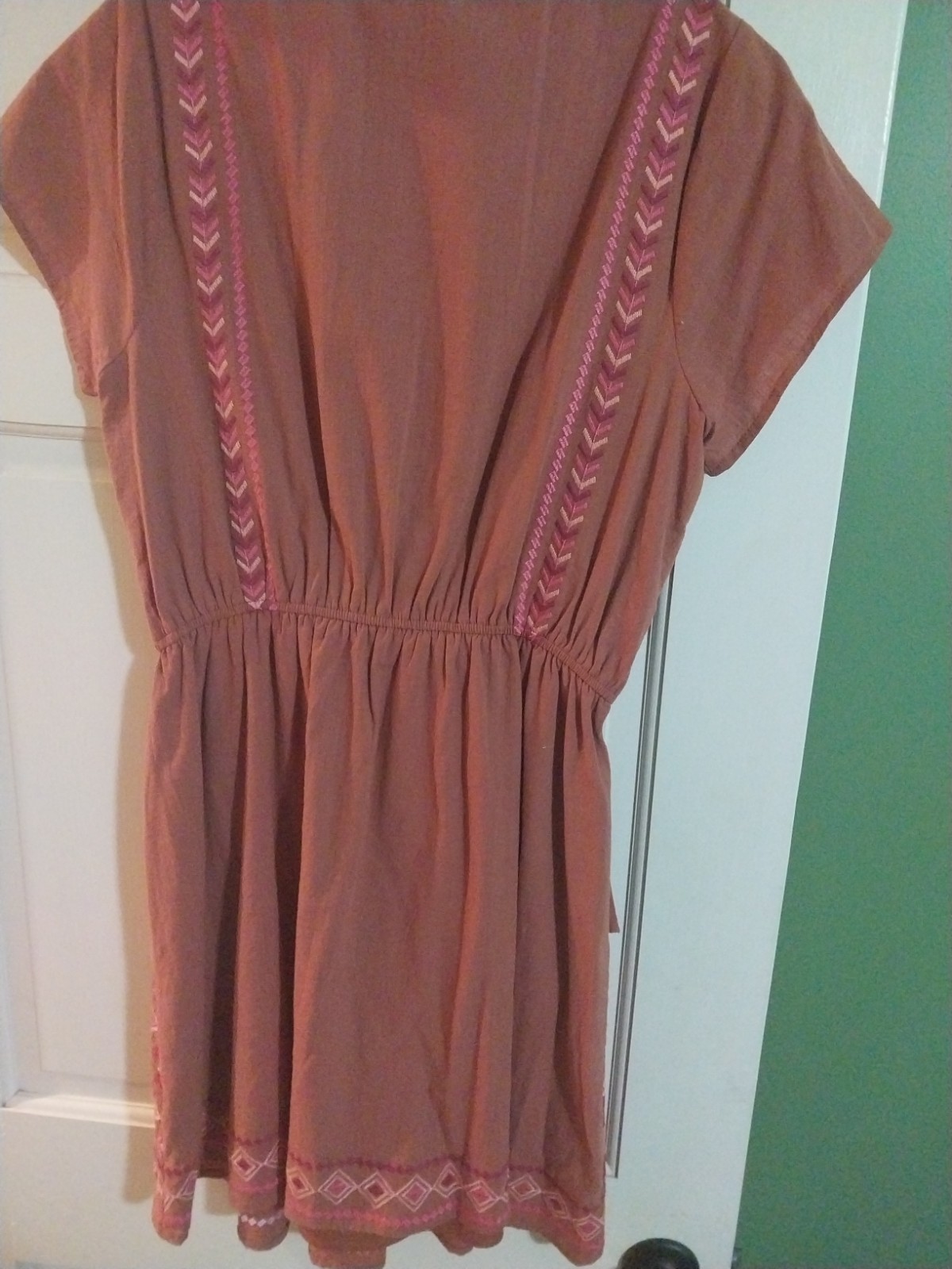 Savanna Jane Embroidered Dress Size M