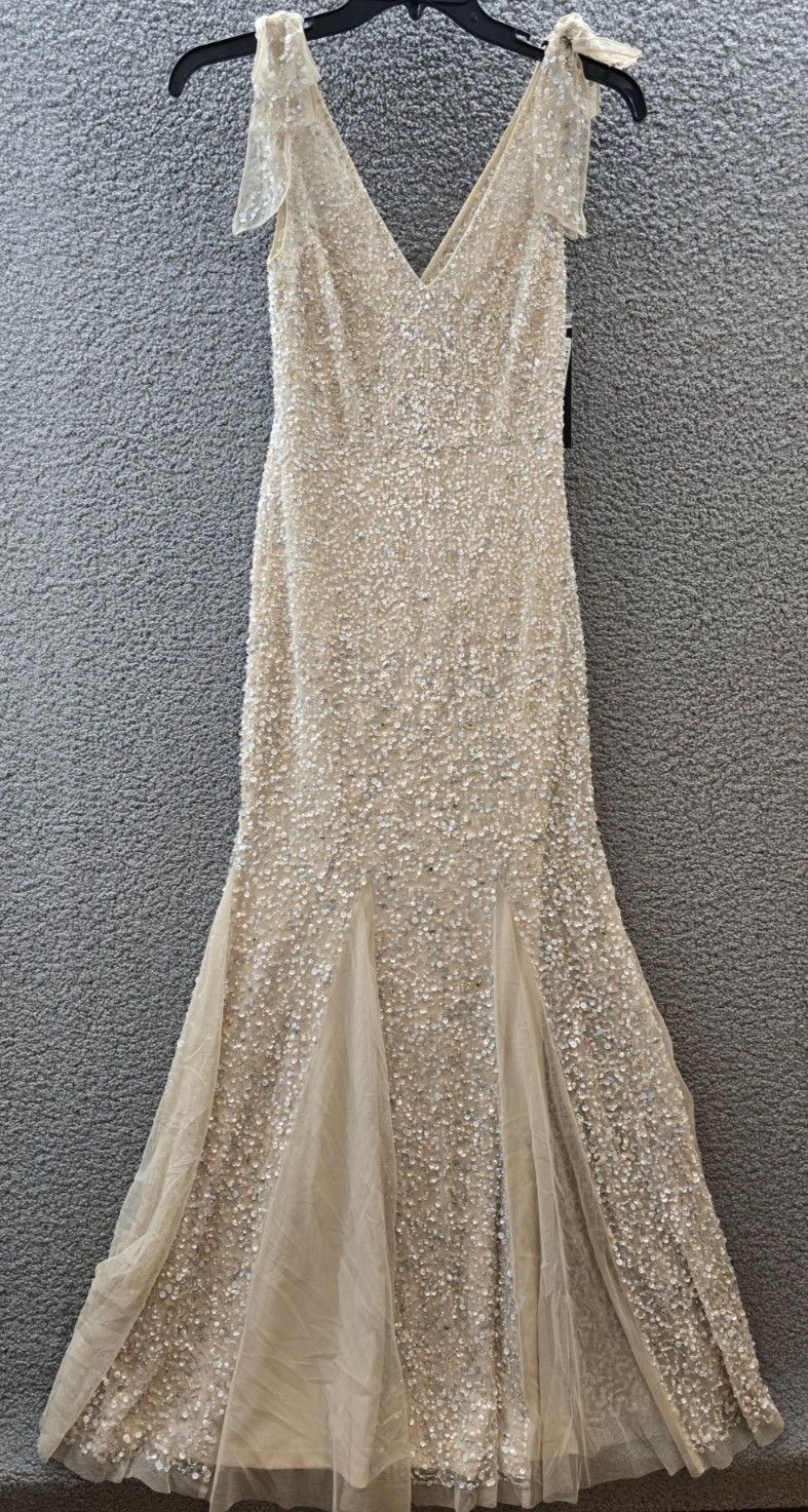 Aidan Mattox Beaded Bow-Shoulders Godet Gown Women’s 2 Champagne Zipper Closure
