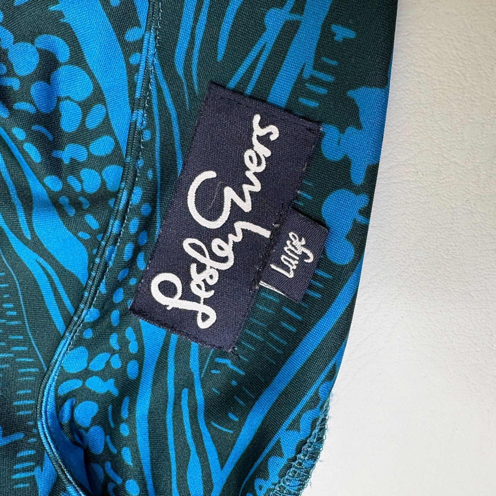 Lesley Evers Wrap Dress Size L Stretch Abstract Print Blue V-neck