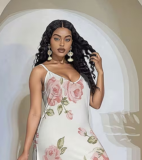 Elegant Plus Size Pink Rose Print Maxi Dress with Pockets